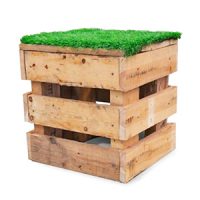 For a casual vibe, it's hard to go past Sydneywide Hire Group's Pallet Ottoman. Great for parties, picnics and themed events to kick up your heels
